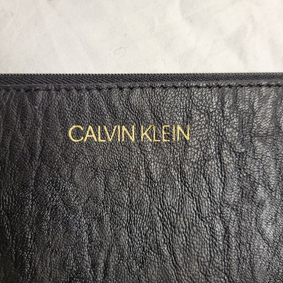 Calvin Klein clutch - Picture 2 of 4